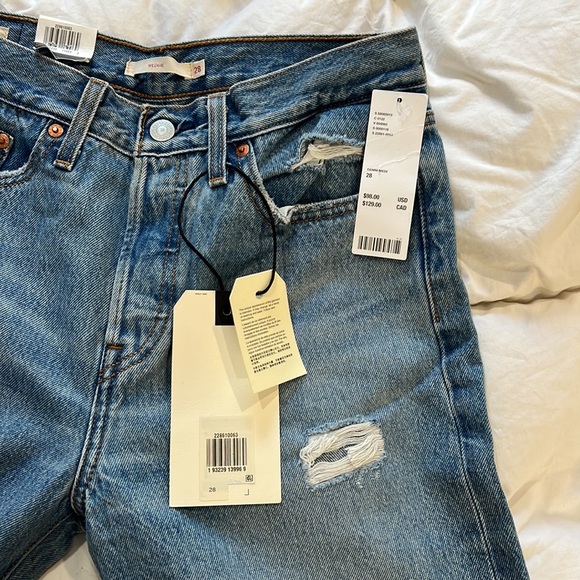 Levis bnwt! - Picture 3 of 6